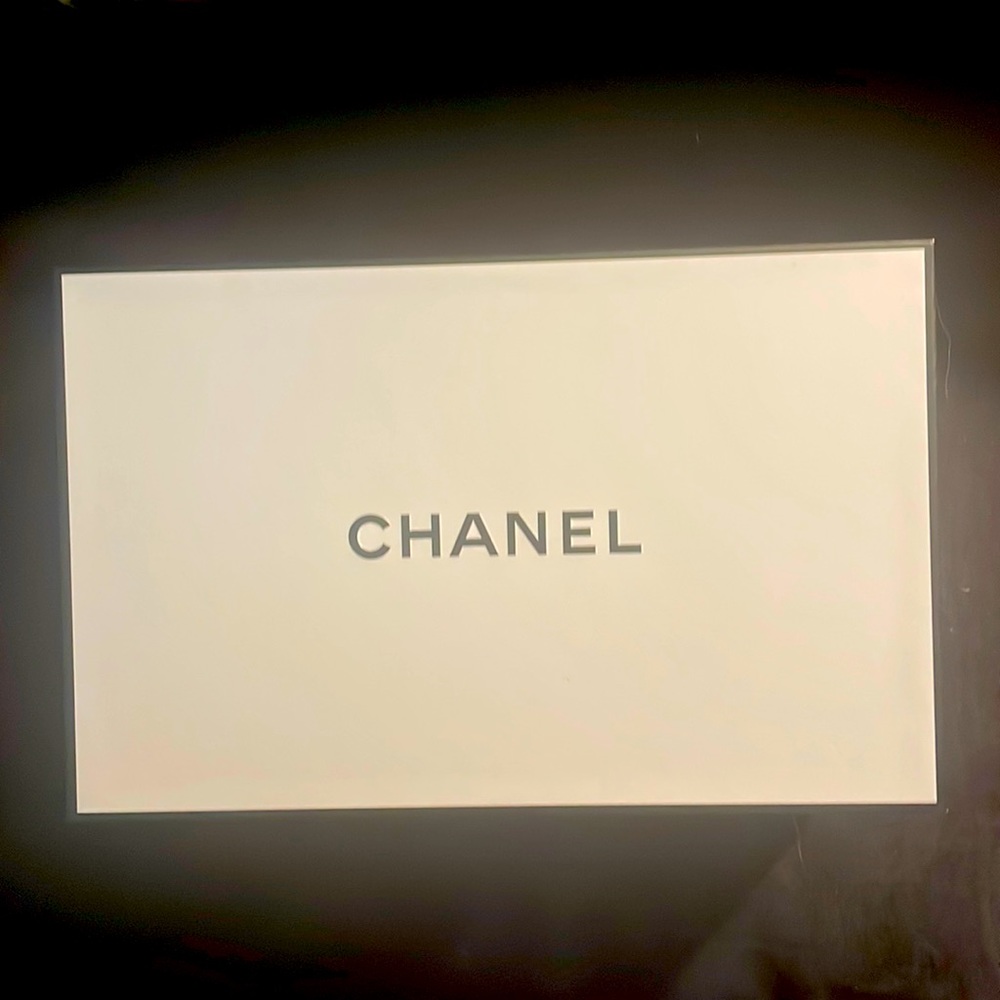 Chanel gift box